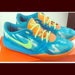 Nike KB Mentality Kobe Youth GS Basketball Shoes